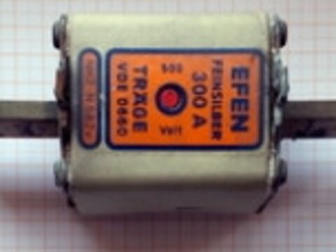 Asbest-Test von elektrischen Bauteilen, Elektrogeräten | © CRB Analyse Service GmbH